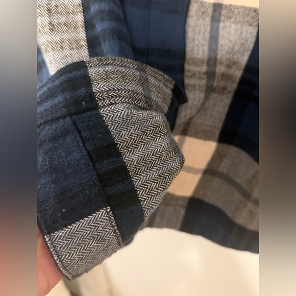 Oversized H&M Navy and Cream Plaid Flannel Shirt - Picture 5 of 8